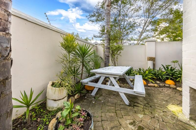 3 Bedroom Property for Sale in Zevenzicht Western Cape